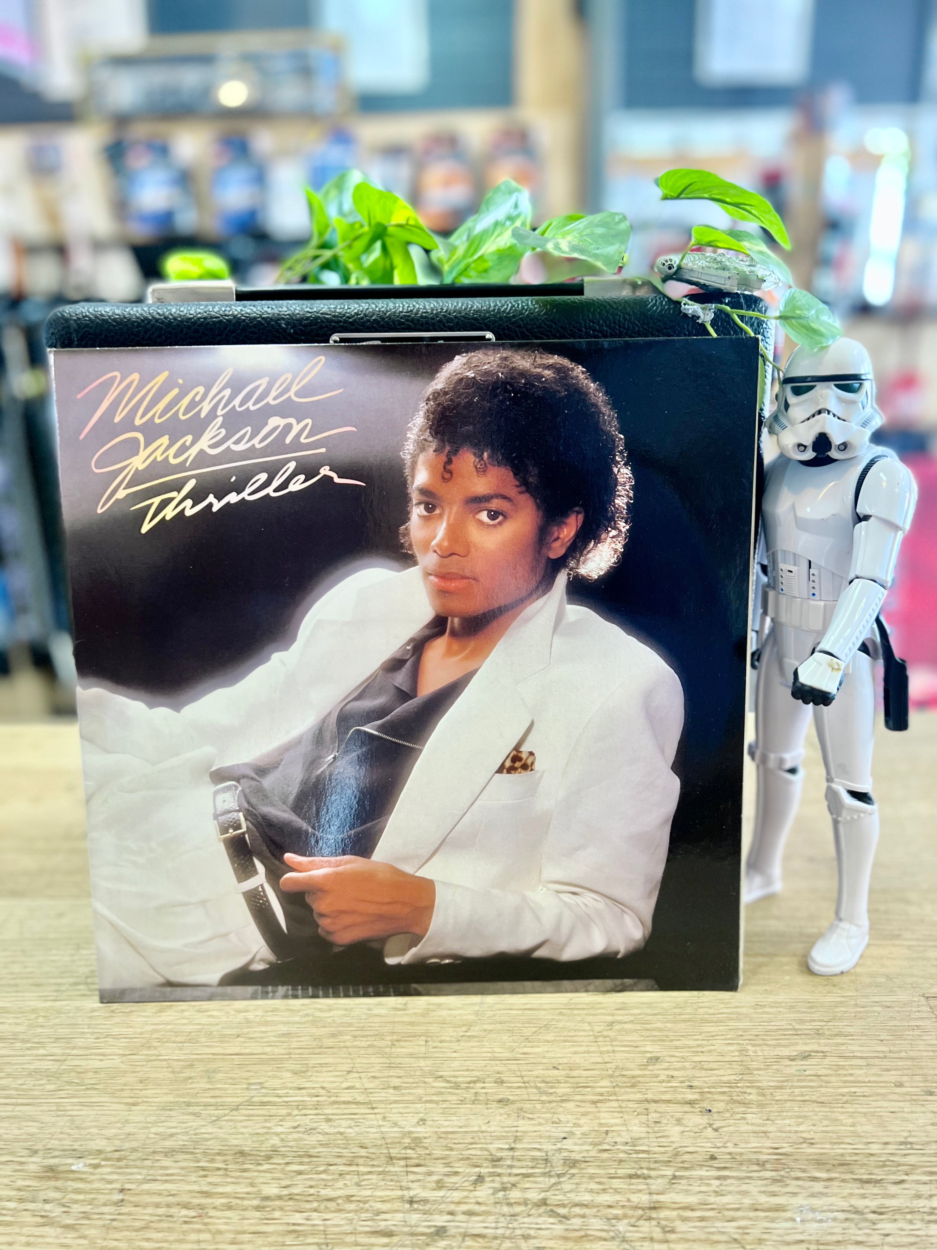 Michael Jackson | Thriller | 1982 Australian Pressing | Vintage Vinyl Michael Jackson | Thriller | 1982 Australian Pressing | Vintage Vinyl
